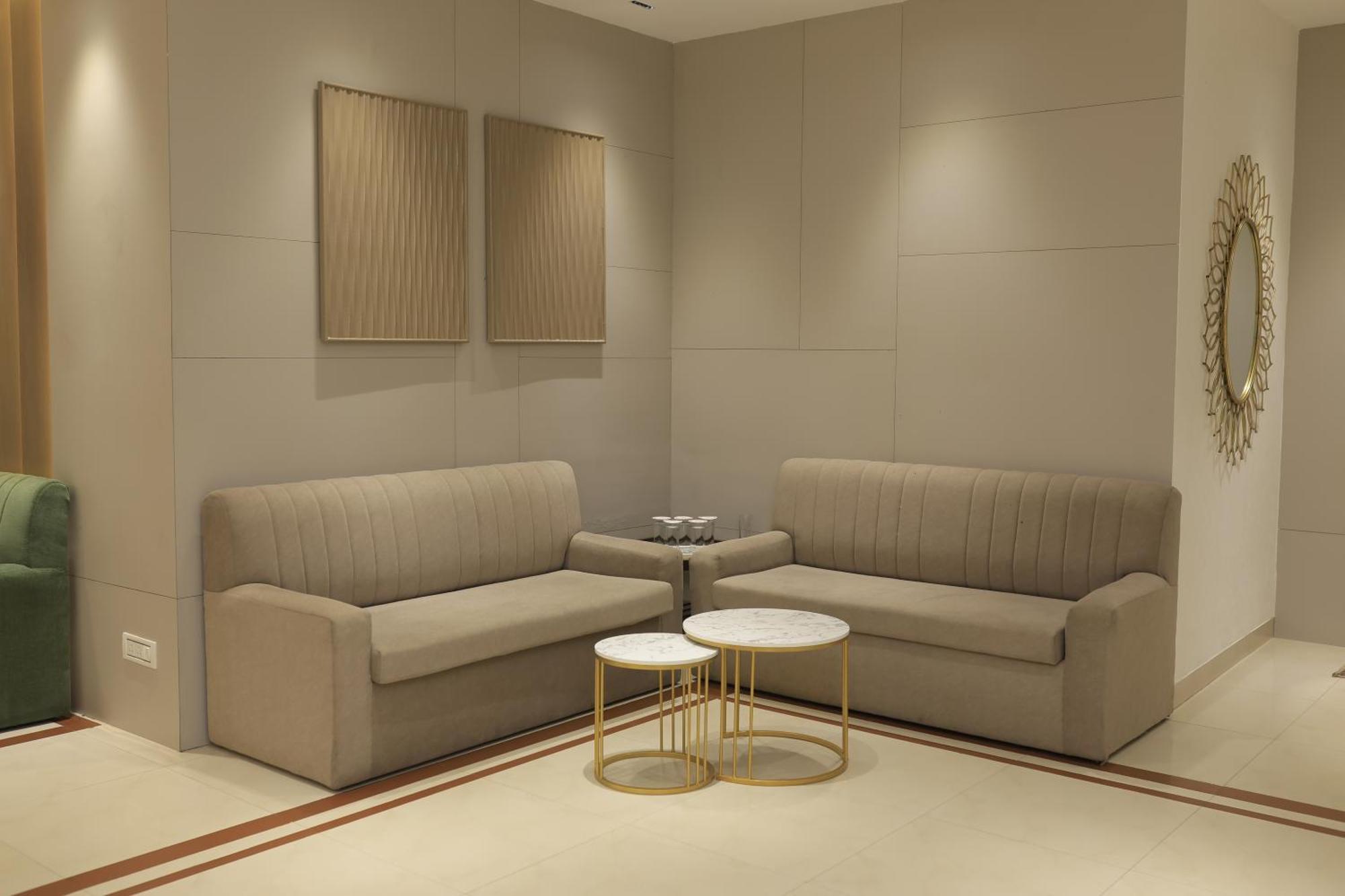 Hotel Prag Continental グワーハーティー エクステリア 写真