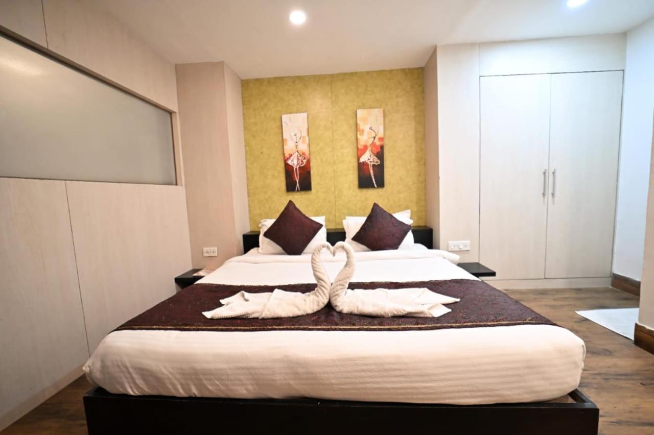 Hotel Prag Continental グワーハーティー エクステリア 写真