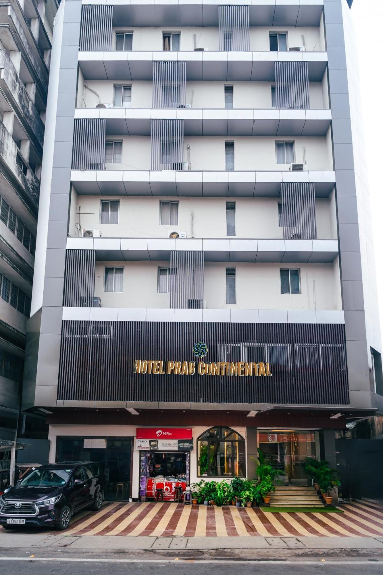 Hotel Prag Continental グワーハーティー エクステリア 写真